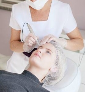 Micropigmentarea, ca meserie. Unde ne tatuam sprancenele?
